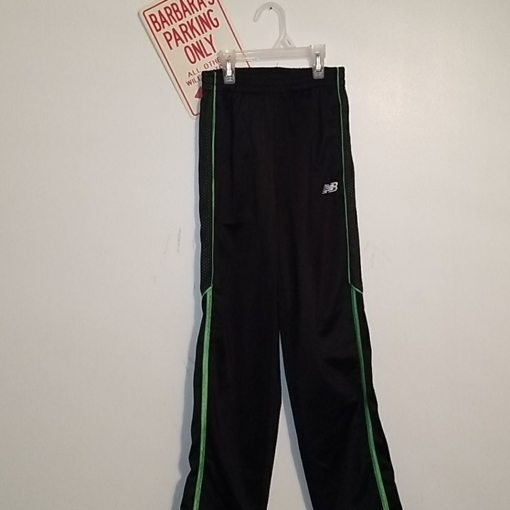 NEW BALANCE ATHLETIC BOTTOMS